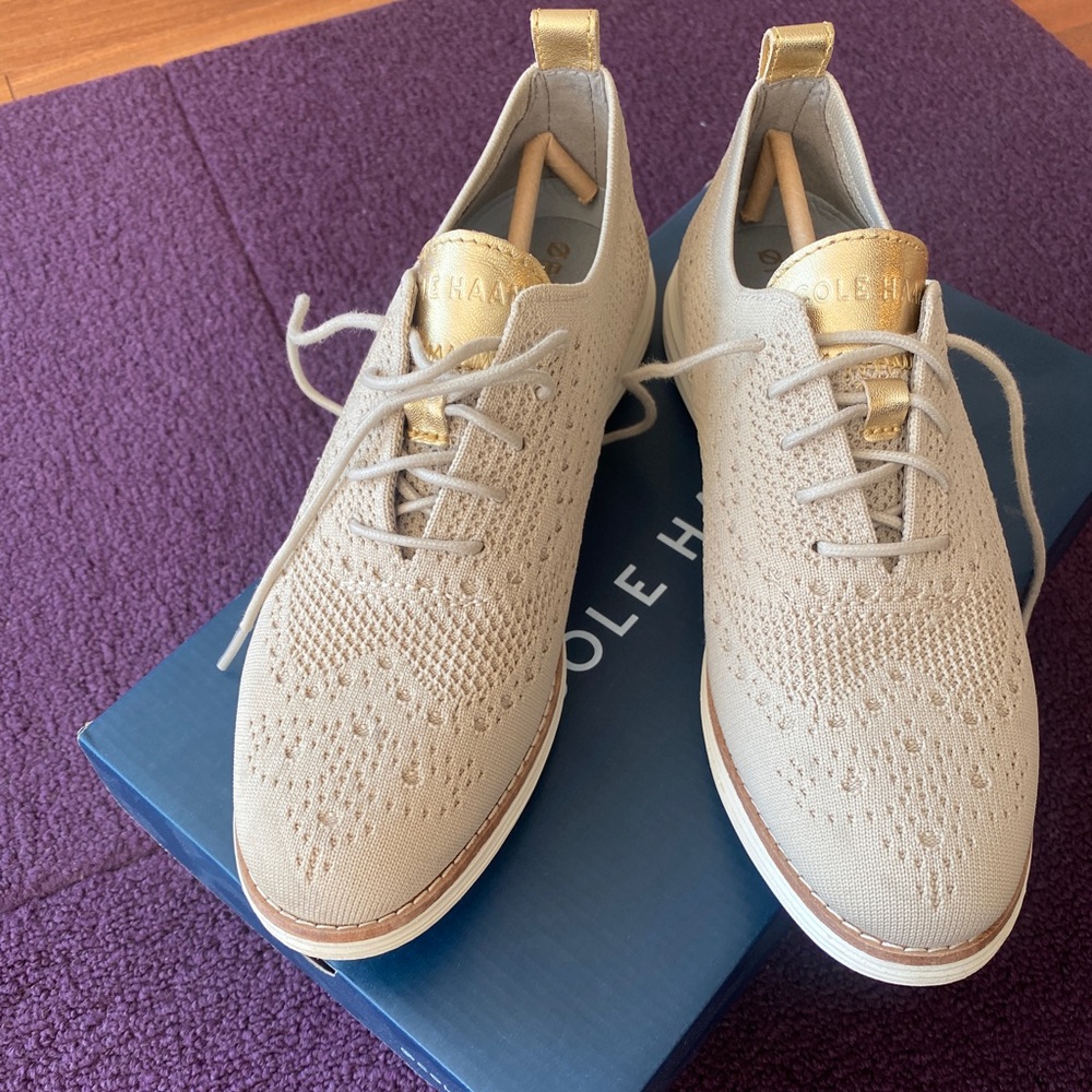Cole Haan W8 OriginalGrand Wingtip Oxford in Beige
